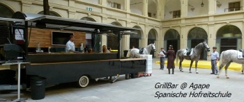 mobiler Imbissstand GrillBar @ Spanische Hofreitschule Wien - Agape mit TipTopTable Catering